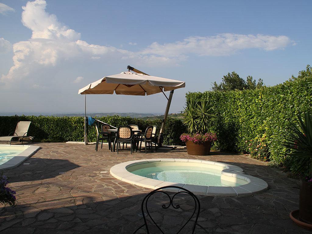 Da Rosa Bed&Breakfast Neviglie Exterior foto